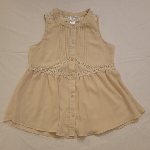 💵3/$20 Vintage Lace Embellished Sleeveless Tank. Size Small - Picture 5 of 14